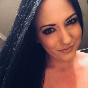 Meet your Posher, Sonia